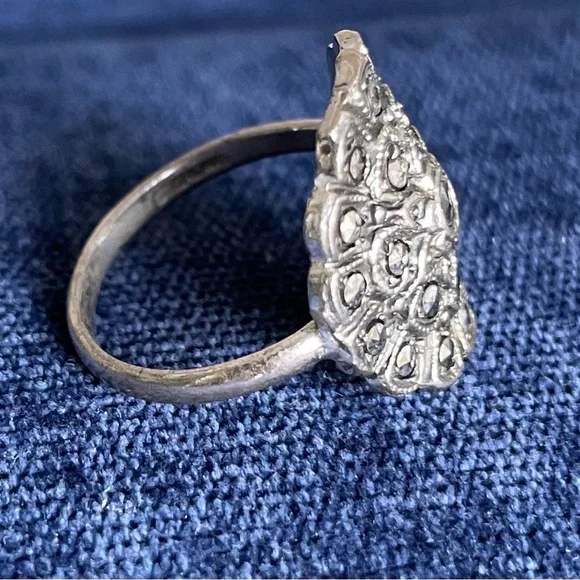 Vintage Rhinestone Ring-size 7 - Picture 6 of 7